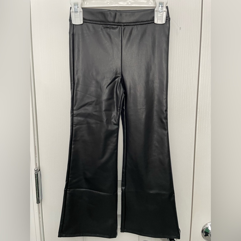 5 for $10🟢 Jumping Beans Black Faux Leather Pants. NWOT.